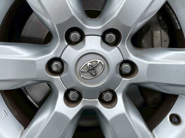 TOYOTA LAND CRUISER PRADO TX L PACKAGE