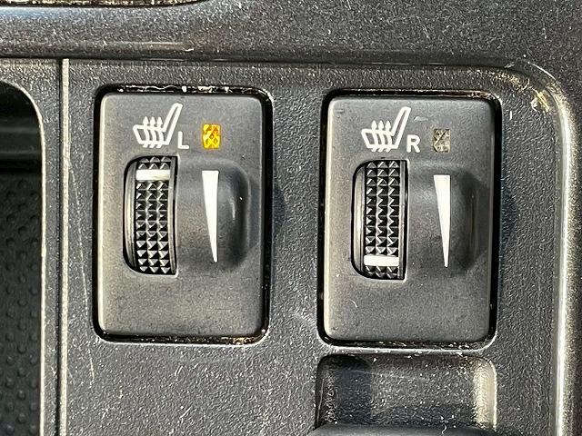 TOYOTA LAND CRUISER PRADO TX L PACKAGE