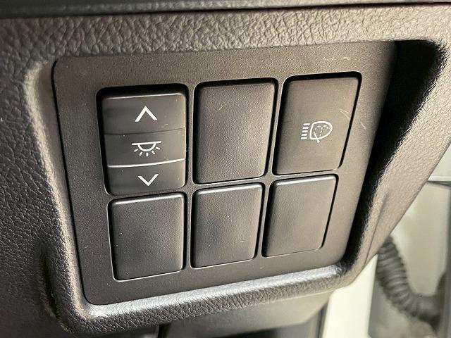 TOYOTA LAND CRUISER PRADO TX L PACKAGE