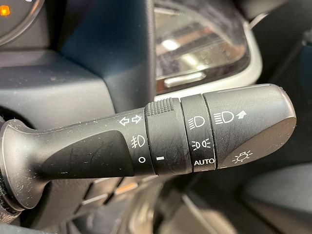 アルファード 2.5S フリップダウンモニター 両側電動スライドドア クリアランスソナー レーダークルーズコントロール クリアランスソナー スマートキー プッシュスタート オートエアコン オートマチックハイビーム(72枚目)