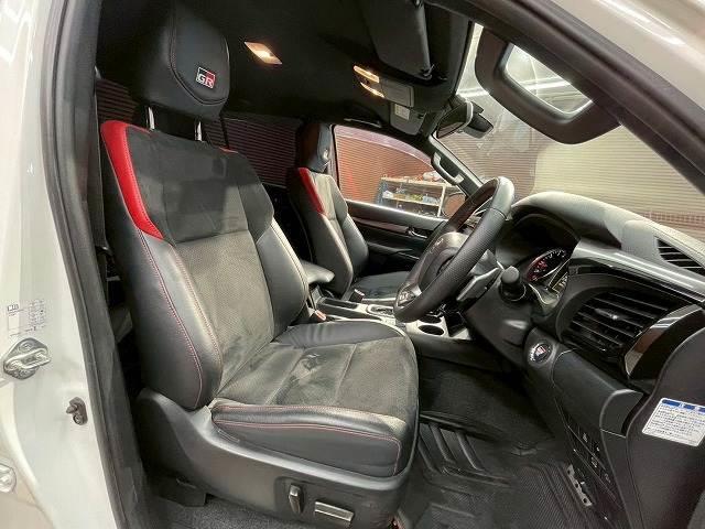 TOYOTA HILUX Z GR SPORT