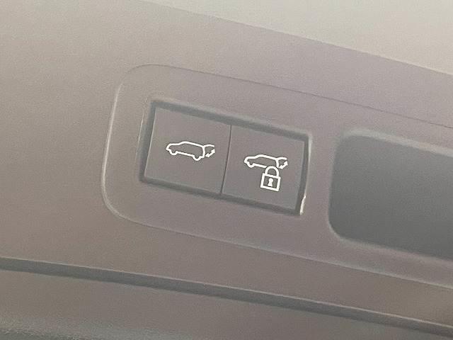 UX UX250h Fスポーツ アダプティブクルーズコントロール シートヒーター 電動リアゲート ステアリングヒーター パドルシフト 禁煙車 純正ナビ フルセグ シートメモリー クリアランスソナーLEDヘッドライト オートハイビーム(15枚目)