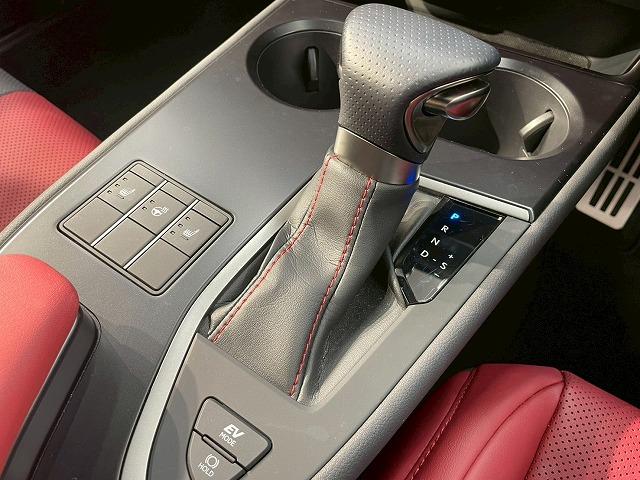 UX UX250h Fスポーツ アダプティブクルーズコントロール シートヒーター 電動リアゲート ステアリングヒーター パドルシフト 禁煙車 純正ナビ フルセグ シートメモリー クリアランスソナーLEDヘッドライト オートハイビーム(48枚目)