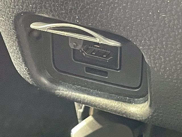 ヴォクシー ハイブリッドＳ－Ｇ　１０．５型ナビ　アラウンドビューモニター　シートヒーター　アドバンストパーク　ブラインドスポットモニターｒ　レーダークルーズコントロール　ＡＣ１００Ｖ　オートハイビーム　両側電動ドア　ＥＴＣ（48枚目）