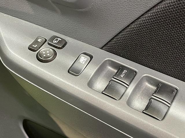 ワゴンR FXリミテッド 純正ナビ Blutooth シートヒーター 衝突軽減 アイドリングストップ オートエアコン ステアリングリモコン スマートキー 電動格納ミラー パワーウインドウ 純正14インチアルミ(71枚目)