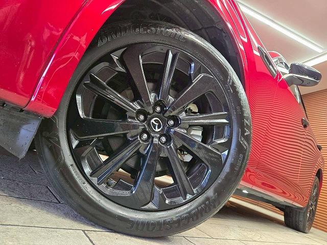 CX-60 XD-ハイブリッド プレミアムスポーツ 12.3型ナビ アラウンドビューモニター サンルーフ BOSE パワーシート シートメモリ シートヒーター シートクーラー レーダークルコン ブラインドスポットモニター パワーバックドア ETC(26枚目)