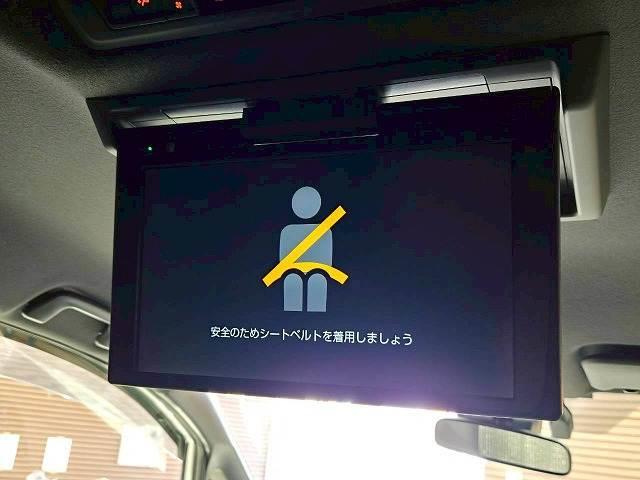 ヴォクシー ハイブリッドＺＳ　煌ＩＩ　モデリスタエアロ　フリップダウンモニター　両側電動スライドドア　シートヒーター　クルーズコントロール　クリアランスソナー　バックカメラ　スマートキー　プッシュスタート　オートエアコン　オートライト（6枚目）