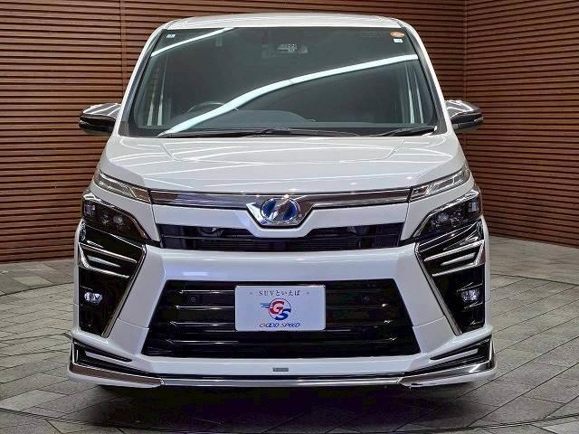 ヴォクシー ハイブリッドＺＳ　煌ＩＩ　モデリスタエアロ　フリップダウンモニター　両側電動スライドドア　シートヒーター　クルーズコントロール　クリアランスソナー　バックカメラ　スマートキー　プッシュスタート　オートエアコン　オートライト（17枚目）