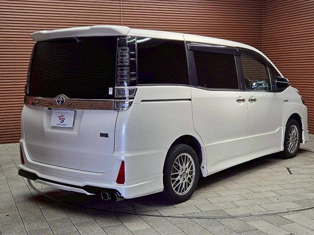 ヴォクシー ハイブリッドＺＳ　煌ＩＩ　モデリスタエアロ　フリップダウンモニター　両側電動スライドドア　シートヒーター　クルーズコントロール　クリアランスソナー　バックカメラ　スマートキー　プッシュスタート　オートエアコン　オートライト（34枚目）