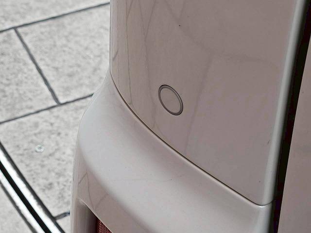 ヴォクシー ハイブリッドＺＳ　煌ＩＩ　モデリスタエアロ　フリップダウンモニター　両側電動スライドドア　シートヒーター　クルーズコントロール　クリアランスソナー　バックカメラ　スマートキー　プッシュスタート　オートエアコン　オートライト（39枚目）