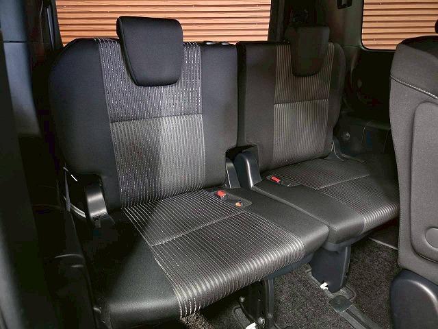 ヴォクシー ハイブリッドＺＳ　煌ＩＩ　モデリスタエアロ　フリップダウンモニター　両側電動スライドドア　シートヒーター　クルーズコントロール　クリアランスソナー　バックカメラ　スマートキー　プッシュスタート　オートエアコン　オートライト（44枚目）