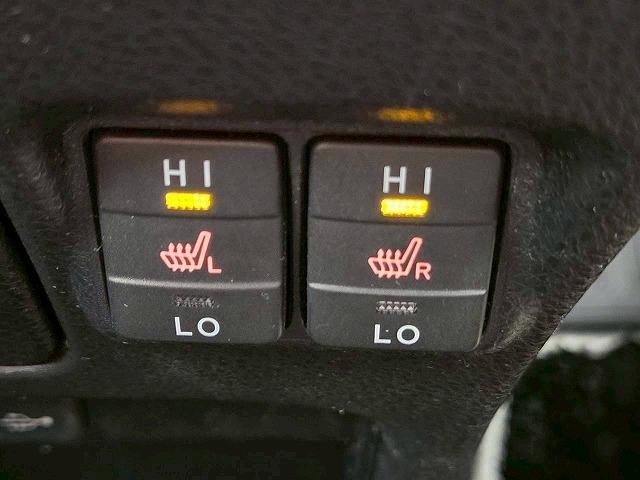 ヴォクシー ハイブリッドＺＳ　煌ＩＩ　モデリスタエアロ　フリップダウンモニター　両側電動スライドドア　シートヒーター　クルーズコントロール　クリアランスソナー　バックカメラ　スマートキー　プッシュスタート　オートエアコン　オートライト（52枚目）