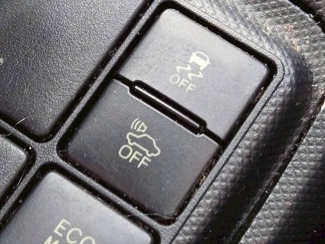 アクア クロスオーバー 純正ナビ バックカメラ クリアランスソナー スマートキー プッシュスタート 衝突軽減ブレーキ 純正15インチアルミホイール 横滑り防止装置 オートマチックハイビーム オートライト オートエアコンETC(15枚目)