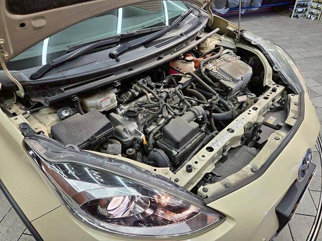 アクア クロスオーバー 純正ナビ バックカメラ クリアランスソナー スマートキー プッシュスタート 衝突軽減ブレーキ 純正15インチアルミホイール 横滑り防止装置 オートマチックハイビーム オートライト オートエアコンETC(21枚目)