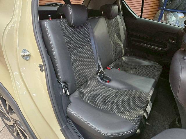 アクア クロスオーバー 純正ナビ バックカメラ クリアランスソナー スマートキー プッシュスタート 衝突軽減ブレーキ 純正15インチアルミホイール 横滑り防止装置 オートマチックハイビーム オートライト オートエアコンETC(46枚目)