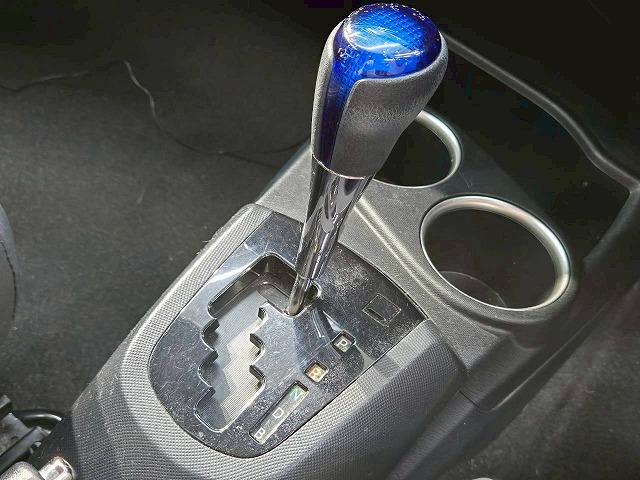 アクア クロスオーバー 純正ナビ バックカメラ クリアランスソナー スマートキー プッシュスタート 衝突軽減ブレーキ 純正15インチアルミホイール 横滑り防止装置 オートマチックハイビーム オートライト オートエアコンETC(48枚目)