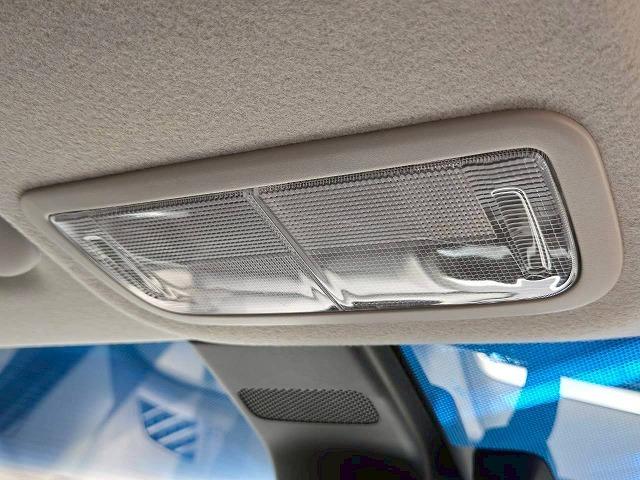 フィット 13G・F 禁煙 レーダークルーズコントロール 衝突軽減ブレーキ レーンディパーチャーアラート スマートキー オートエアコン オーディオプレイヤー アイドリングストップ(53枚目)