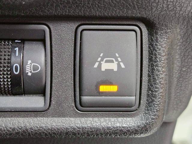 ノート X スマートキー プッシュスタート 衝突軽減 横滑り防止装置 バックカメラ TV Bluetoothオーディオ エアコン(50枚目)