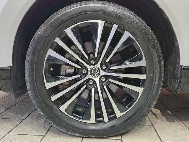 ハリアーPHEV Z 調光ルーフ アラウンドビューモニター シートベンチレーション シートヒーター 電動リアゲート デジタルインナーミラー ヘッドアップディスプレイ ブラインドスポットモニター クリアランスソナー ETC(28枚目)