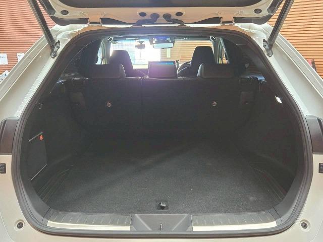 ハリアーPHEV Z 調光ルーフ アラウンドビューモニター シートベンチレーション シートヒーター 電動リアゲート デジタルインナーミラー ヘッドアップディスプレイ ブラインドスポットモニター クリアランスソナー ETC(43枚目)