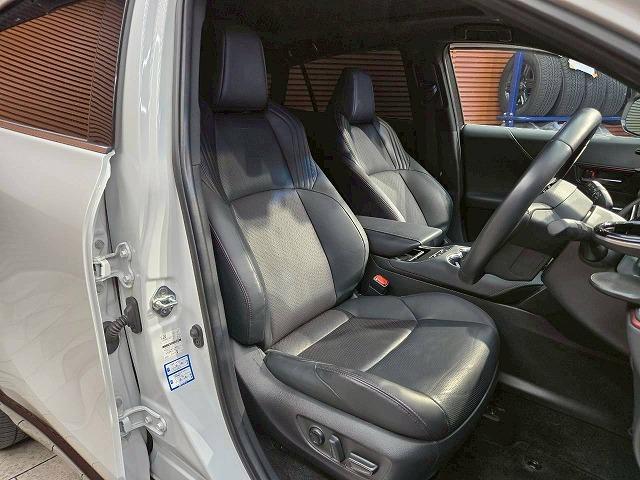 ハリアーPHEV Z 調光ルーフ アラウンドビューモニター シートベンチレーション シートヒーター 電動リアゲート デジタルインナーミラー ヘッドアップディスプレイ ブラインドスポットモニター クリアランスソナー ETC(46枚目)