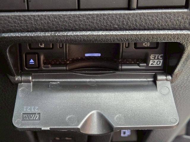 ハリアーPHEV Z 調光ルーフ アラウンドビューモニター シートベンチレーション シートヒーター 電動リアゲート デジタルインナーミラー ヘッドアップディスプレイ ブラインドスポットモニター クリアランスソナー ETC(55枚目)