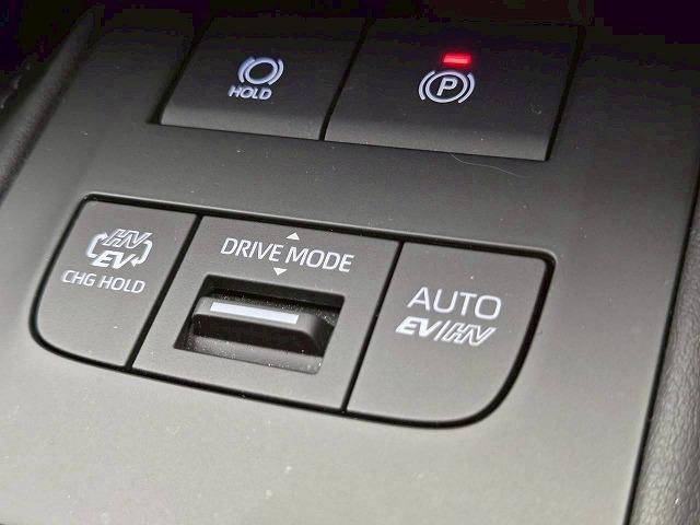 ハリアーPHEV Z 調光ルーフ アラウンドビューモニター シートベンチレーション シートヒーター 電動リアゲート デジタルインナーミラー ヘッドアップディスプレイ ブラインドスポットモニター クリアランスソナー ETC(67枚目)