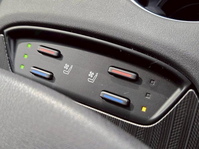 ハリアーPHEV Z 調光ルーフ アラウンドビューモニター シートベンチレーション シートヒーター 電動リアゲート デジタルインナーミラー ヘッドアップディスプレイ ブラインドスポットモニター クリアランスソナー ETC(69枚目)