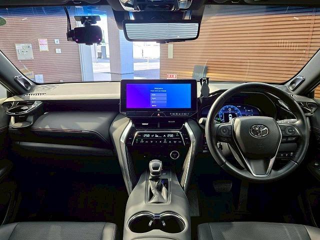 ハリアーPHEV Z 調光ルーフ アラウンドビューモニター シートベンチレーション シートヒーター 電動リアゲート デジタルインナーミラー ヘッドアップディスプレイ ブラインドスポットモニター クリアランスソナー ETC(71枚目)