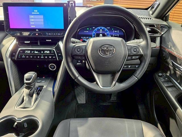 ハリアーPHEV Z 調光ルーフ アラウンドビューモニター シートベンチレーション シートヒーター 電動リアゲート デジタルインナーミラー ヘッドアップディスプレイ ブラインドスポットモニター クリアランスソナー ETC(72枚目)