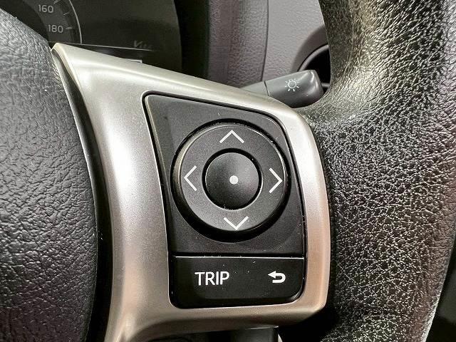 【ステアリングスイッチ】を装備しております。オーディオ操作をハンドルで行うことが可能です。