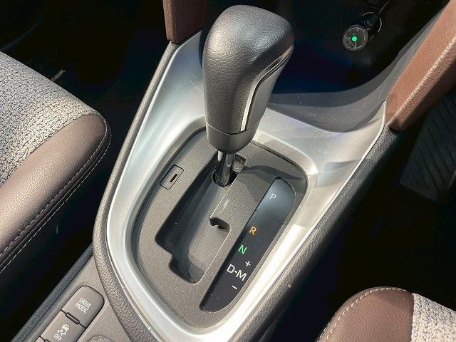 ヤリスクロス Z 禁煙 純正ディスプレイオーディオ アダプティブクルーズコントロール シートヒーター オートブレーキホールド オートマチックハイビーム パワーシート クリアランスソナー オートエアコン オートライト(46枚目)