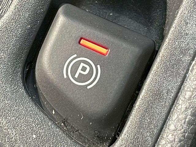 ヤリスクロス Z 禁煙 純正ディスプレイオーディオ アダプティブクルーズコントロール シートヒーター オートブレーキホールド オートマチックハイビーム パワーシート クリアランスソナー オートエアコン オートライト(68枚目)