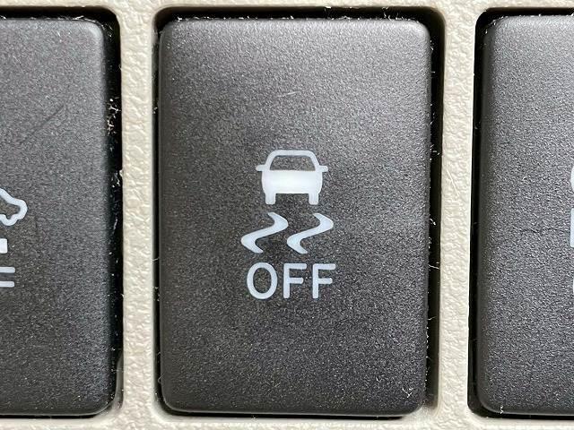 タント Ｘ　ＳＡ　禁煙車　両側電動スライドドア　衝突軽減ブレーキ　スマートキー　プッシュスタート　横滑り防止装置　オートライト　オートエアコン　電動格納ミラー　ＥＴＣ（7枚目）