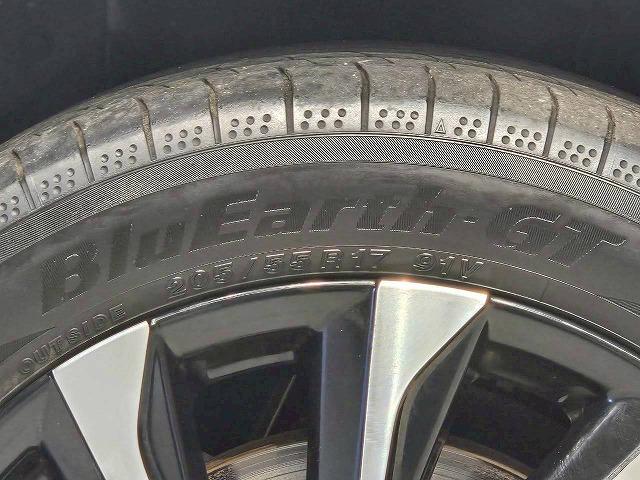 ノア ハイブリッドＳ－Ｚ　１０．５インチディスプレイオーディオ　両側電動スライドドア　アダプティブクルーズコントロール　フルセグ　バックカメラ　ＡＣ１００Ｖ　シートヒーター　クリアランスソナー　オートマチックハイビーム　ＥＴＣ（23枚目）