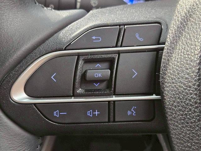 ノア ハイブリッドＳ－Ｚ　１０．５インチディスプレイオーディオ　両側電動スライドドア　アダプティブクルーズコントロール　フルセグ　バックカメラ　ＡＣ１００Ｖ　シートヒーター　クリアランスソナー　オートマチックハイビーム　ＥＴＣ（42枚目）