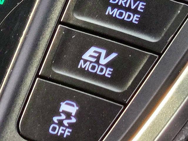 ノア ハイブリッドＳ－Ｚ　１０．５インチディスプレイオーディオ　両側電動スライドドア　アダプティブクルーズコントロール　フルセグ　バックカメラ　ＡＣ１００Ｖ　シートヒーター　クリアランスソナー　オートマチックハイビーム　ＥＴＣ（60枚目）