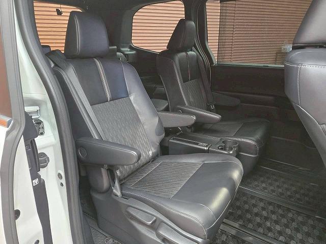 ノア ハイブリッドＳ－Ｚ　１０．５インチディスプレイオーディオ　両側電動スライドドア　アダプティブクルーズコントロール　フルセグ　バックカメラ　ＡＣ１００Ｖ　シートヒーター　クリアランスソナー　オートマチックハイビーム　ＥＴＣ（69枚目）