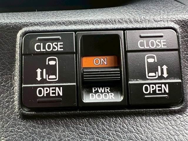 シエンタ Ｇ　モデリスタエアロ　両側電動スライドドア　アラウンドビューモニター　レーンディパーチャーアラート　オートマチックハイビーム　衝突軽減ブレーキ　クリアランスソナー　ステアリングスイッチ　スマートキー（5枚目）