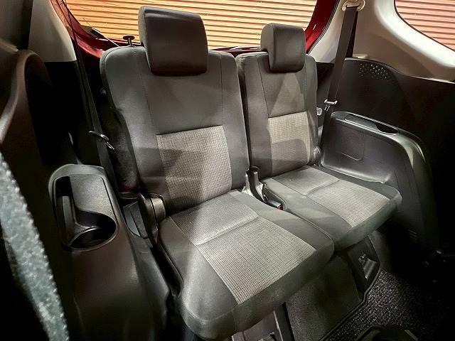 シエンタ Ｇ　モデリスタエアロ　両側電動スライドドア　アラウンドビューモニター　レーンディパーチャーアラート　オートマチックハイビーム　衝突軽減ブレーキ　クリアランスソナー　ステアリングスイッチ　スマートキー（9枚目）