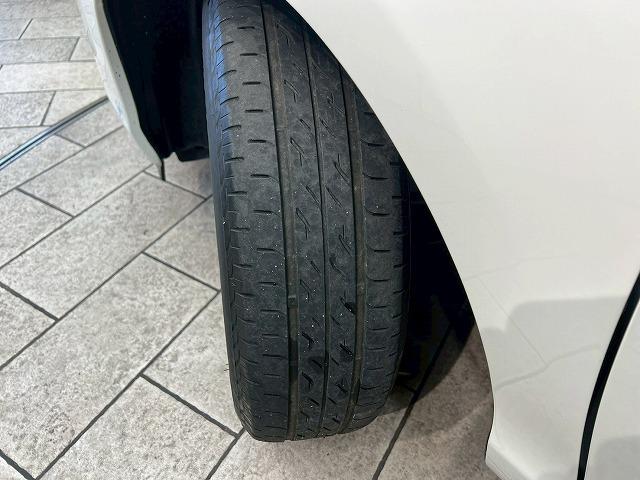 アクア Ｇ　禁煙車　バックカメラ　スマートキー　プッシュスタート　ＣＤデッキ　Ｂｌｕｅｔｏｏｔｈオーディオ　純正１４インチアルミホイール（27枚目）