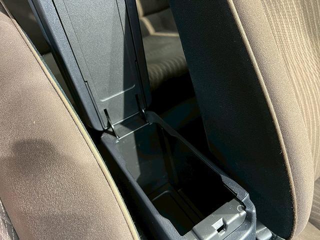 アクア Ｇ　禁煙車　バックカメラ　スマートキー　プッシュスタート　ＣＤデッキ　Ｂｌｕｅｔｏｏｔｈオーディオ　純正１４インチアルミホイール（49枚目）