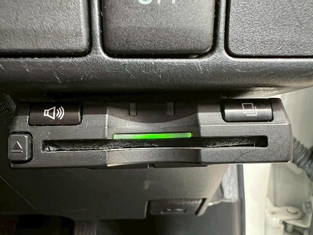 アクア Ｇ　禁煙車　バックカメラ　スマートキー　プッシュスタート　ＣＤデッキ　Ｂｌｕｅｔｏｏｔｈオーディオ　純正１４インチアルミホイール（61枚目）