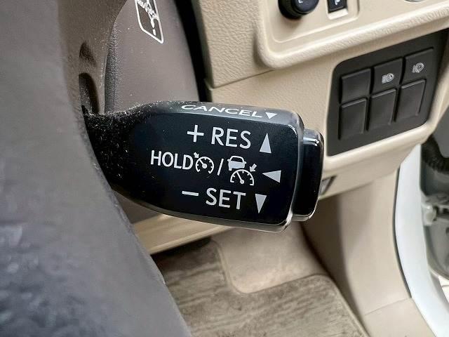 ランドクルーザープラド ＴＸ　禁煙車　レーダークルーズコントロール　クリアランスソナー　フロントカメラ　スマートキー　プッシュスタート　ＬＥＤヘッドライト　純正ナビ　横滑り防止装置　オートエアコン　オートマチックハイビーム　ＥＴＣ（5枚目）