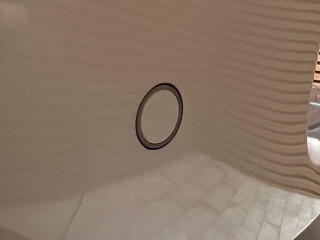 ランドクルーザープラド ＴＸ　禁煙車　レーダークルーズコントロール　クリアランスソナー　フロントカメラ　スマートキー　プッシュスタート　ＬＥＤヘッドライト　純正ナビ　横滑り防止装置　オートエアコン　オートマチックハイビーム　ＥＴＣ（31枚目）