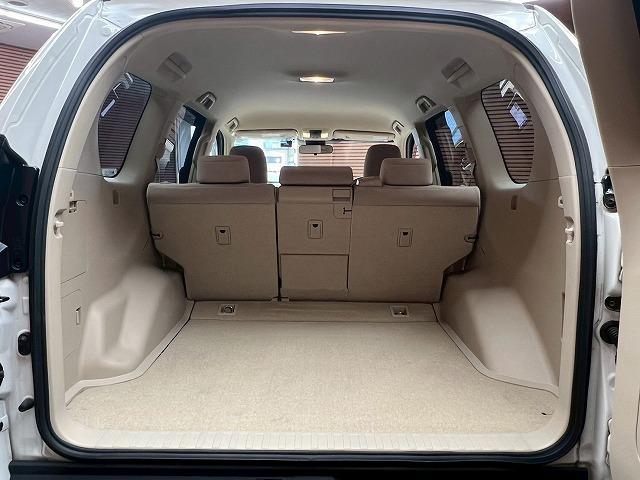 ランドクルーザープラド ＴＸ　禁煙車　レーダークルーズコントロール　クリアランスソナー　フロントカメラ　スマートキー　プッシュスタート　ＬＥＤヘッドライト　純正ナビ　横滑り防止装置　オートエアコン　オートマチックハイビーム　ＥＴＣ（40枚目）