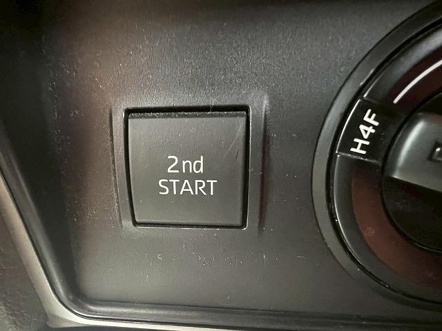 ランドクルーザープラド ＴＸ　禁煙車　レーダークルーズコントロール　クリアランスソナー　フロントカメラ　スマートキー　プッシュスタート　ＬＥＤヘッドライト　純正ナビ　横滑り防止装置　オートエアコン　オートマチックハイビーム　ＥＴＣ（47枚目）