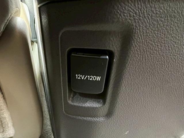 ランドクルーザープラド ＴＸ　禁煙車　レーダークルーズコントロール　クリアランスソナー　フロントカメラ　スマートキー　プッシュスタート　ＬＥＤヘッドライト　純正ナビ　横滑り防止装置　オートエアコン　オートマチックハイビーム　ＥＴＣ（57枚目）