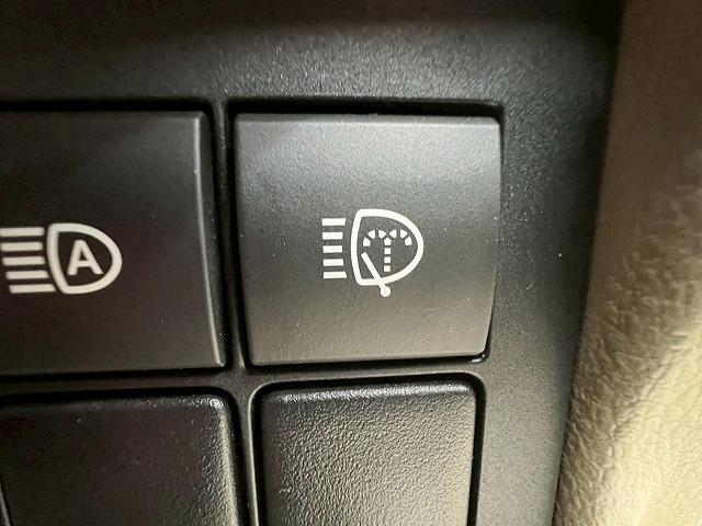 ランドクルーザープラド ＴＸ　禁煙車　レーダークルーズコントロール　クリアランスソナー　フロントカメラ　スマートキー　プッシュスタート　ＬＥＤヘッドライト　純正ナビ　横滑り防止装置　オートエアコン　オートマチックハイビーム　ＥＴＣ（60枚目）