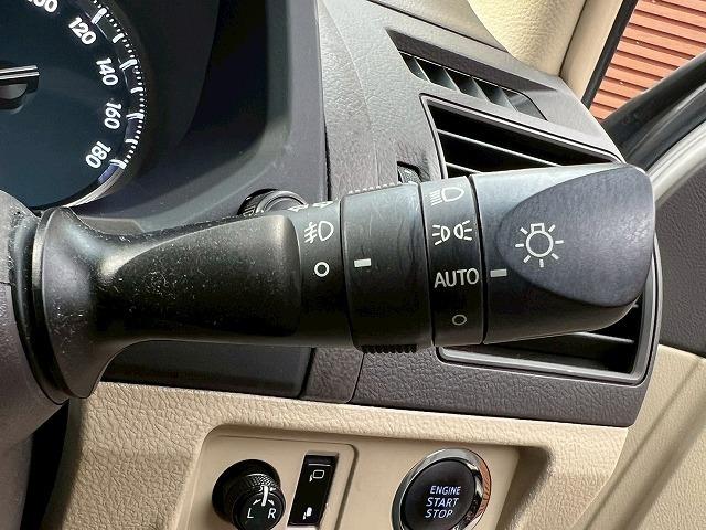 ランドクルーザープラド ＴＸ　禁煙車　レーダークルーズコントロール　クリアランスソナー　フロントカメラ　スマートキー　プッシュスタート　ＬＥＤヘッドライト　純正ナビ　横滑り防止装置　オートエアコン　オートマチックハイビーム　ＥＴＣ（73枚目）